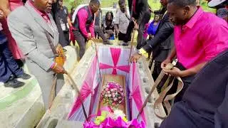 Olive [ AUNT GEE  ] Thompson GRAVESIDE