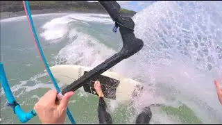 High Tide Ticklers, a Muriwai wave kite.