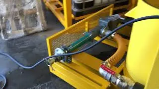 Grout mixer poly bowl with screw pump