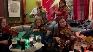 Inisheer p&aring; Irish Tuesday, Piccadilly
