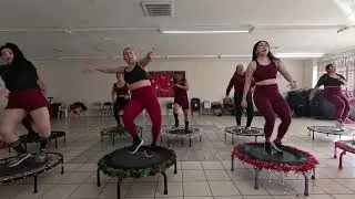 La Boda Del Huitlacoche Carin Leon Brinca con alegria. Aly's Obsession Fitness | Alialy Fitness |