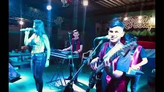En vivo Cintia Serra (Bosque del Folclore, Capiata, Paraguay)