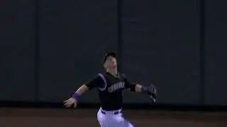 PIT@COL: Dickerson covers ground for a leaping catch