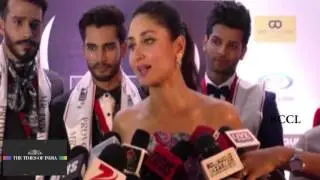 Kareena Kapoor Khan kisses Varun Dhawan at TOIFA 2016