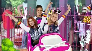 K3 in de Rollercoaster achtbaan in Plopsaland De Panne 3 aug 2019