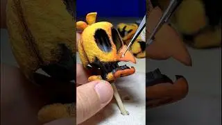 Withered Chica plush sculpture | FNAF clay art