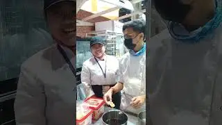 Chef King of cakes cake demo at World trade center manila