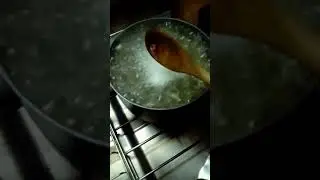 Storia di un mestolo di legno 3: evviva la pasta al rag&ugrave;!