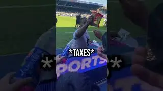 Fanum Taxes A Fan At The AMP vs Beta Squad Match😂
