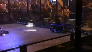 Robot Arena Insomnia 58 - Shard vs Clank 5