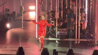 Ewa Farna - Tělo , Jihlava - 8.11.2025, HMA otevření Arény