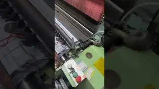 Ткацкий станок в работе #factory #machine #брендирование #fashion #брендыодежды