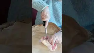 κοτοπουlο μπούτι ξεκοκάλισμα - how to debone a chicken thigh / leg κωστας μπούσγος