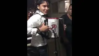 EL ACORDEONERO JOVEN MAS  RAPIDO DE  COLOMBIA  Y EL MUNDO