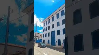 В штате Минас-Новас, штат Минас-Жерайс. Самое старое здание в Бразилии.