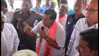 TRS Leaders Faces Bad Experience in Adilabad District | CVR News