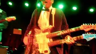 THE PHANTOM SURFERS -- 