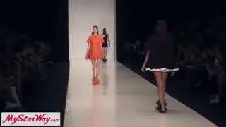 Показ коллекции Viva Vox ss/2015 в Манеже. Дизайнер Олег Овсиев