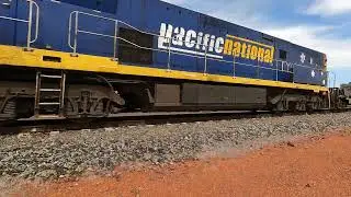 NR107 & NR78 at Condobolin West NSW.  Wed 23rd Mar 2022