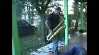 saxofone bar&iacute;tono.
