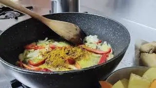 ПРОСТОЙ РЕЦЕПТ РЫБНОГО КАРРИ #asmr #вкусно #рыба Автор: DabzCooking81