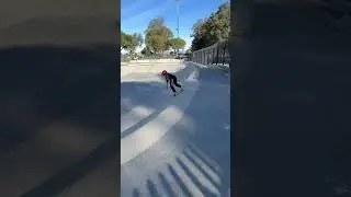 Learning to hop off the curb. #learningtoskate #skateboarding #kids #skategirl