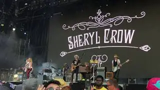 If It Makes You Happy - Sheryl Crow (Live at Bonnaroo 2018 - Day 2: 6/8/18)