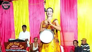 मछली शहर की नौटंकी पार्टी में जोकर ने मचाया धमाल नाच देखने जौनपुर का भारी जन सैलाब 
