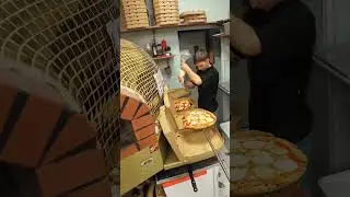 POV Making pizza in a golden oven🍕👨&zwj;🍳🔥 Robienie pizzy w Złotym Piecu  #pizza #pov #pizzalover