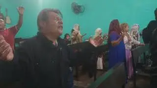 Adorando adiós servicio del día jueves 