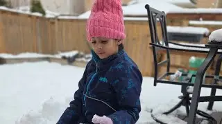 PLAY IN SNOW #SNOWPLAY #winterwonderland #canada2025 
