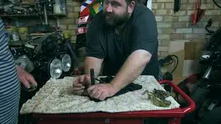 Brake rebuild || It's GSX-R o'clock Part 4 || Classicmotorbikes.net
