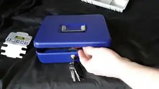 Burg-W&auml;chter Universa CKS 257 Cashbox (A better security cashbox than your average)