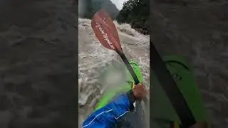 High water kayaking in Ganga river #kayak #whitewater #kayaking #riveradventure #wakakayak #gopro
