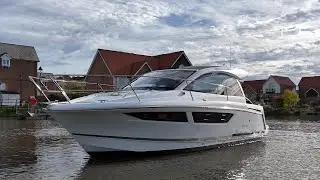 Jeanneau Leader 9 | &pound;99,950 Boat Tour