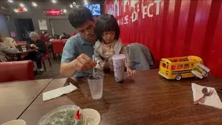 កូននៅតែផ្ទះអាណិតកូន នាំកូនចេញដើរអាណិតខ្លួនឯងវិញ unexpected dining 