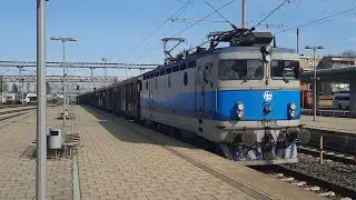 HŽ Cargo 2062 025 i 1141 105 u Vinkovcima