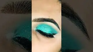 Blue Glitter Eye Makeup #shorts #makeupshorts
