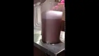 LUSH staff demo of bath cocktail! Blackberry bomb and sunny