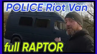Бывший полицейский фургон для спецназа, полностью окрашенный в цвет Raptor. Mercedes Sprinter.
