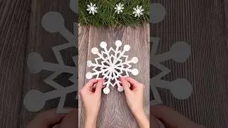 ❄️ Cute DIY Paper Snowflake #snowflake #wintercrafts #shorts