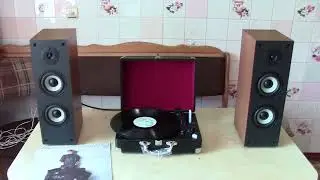 Проигрыватель виниловых пластинок в чемодане!