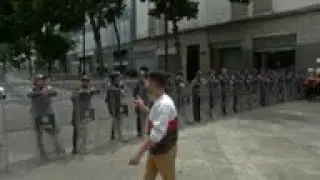 Venezuela police block access to National Assembly