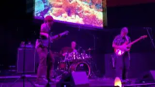 El Borko &iexcl;Surf! at High Desert Music Hall