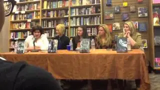 Fierce Reads Q&A with Jennifer Bosworth, Emmy Laybourne, Leigh Bardugo, and Anna Banks!
