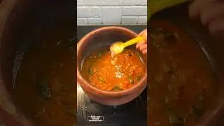 Tomato Garlic Curry Poondu kulambu #lunchrecipe #easyrecipe #curry #vegetarianrecipies #food #video