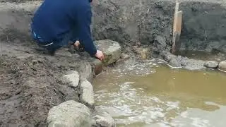 Teil 2 Naturgartenteichbau ohne Folie oder andere Abdichtungen, kochen auf dem Rocketstove, Siesta.