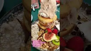 Fluffy fluffy Pancakes 🍬🧁 #amsterdam #vegan #veggies #food #foodie #reaction #shorts