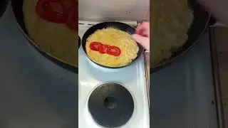 Яичница Танцующая😱🧐#шортс #топ #food #cooking #рекомендации #рек #реки #москва2025 #кулинарнаямагия