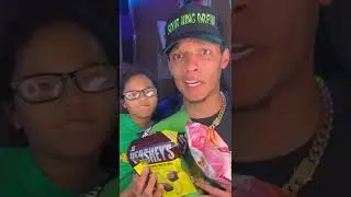 Мы с Алией делаем обзор экзотических закусок! *ЗАБАВНО*